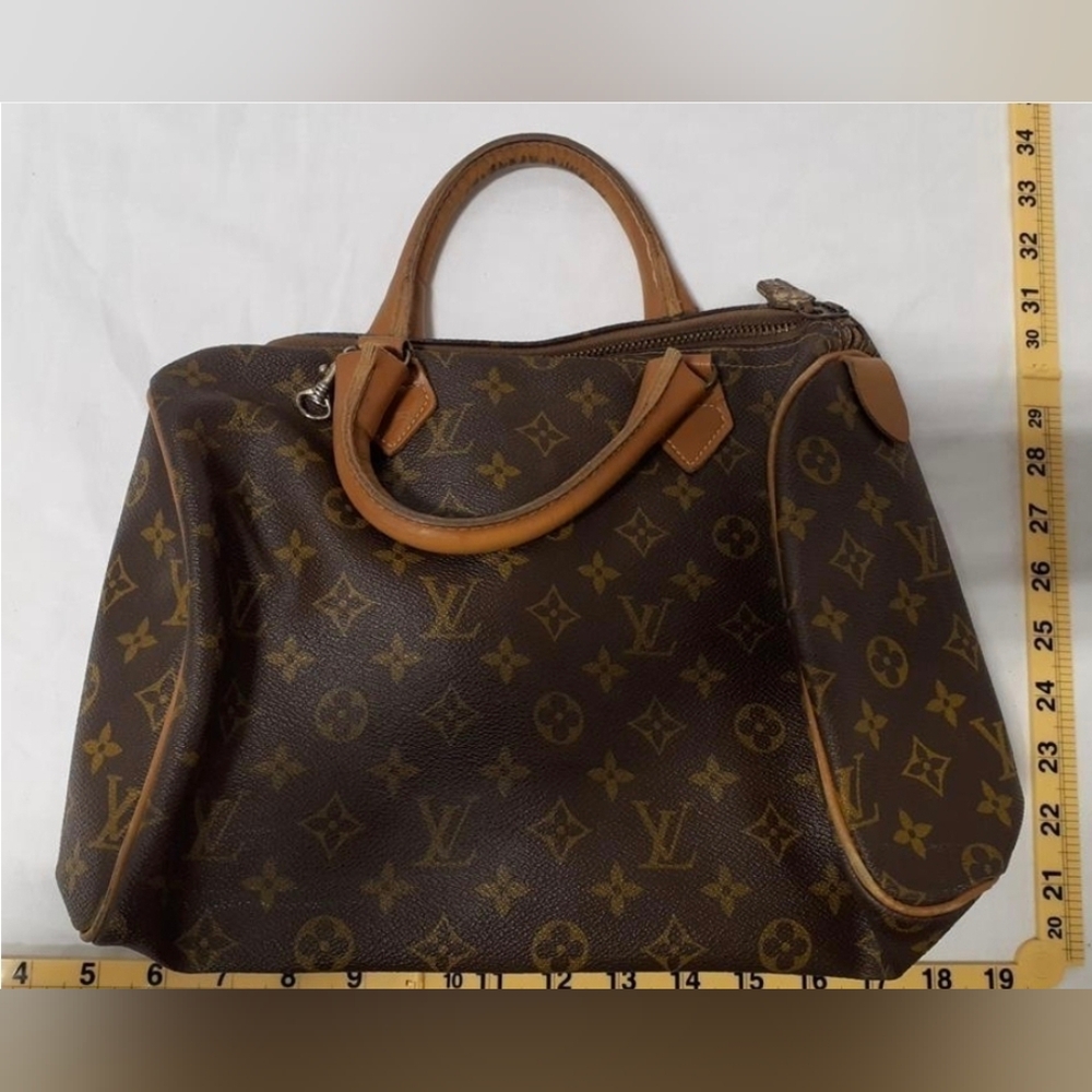 Louis Vuitton Classic Monogram Speedy 35 Bag EUC with COA - Picture 3 of 9